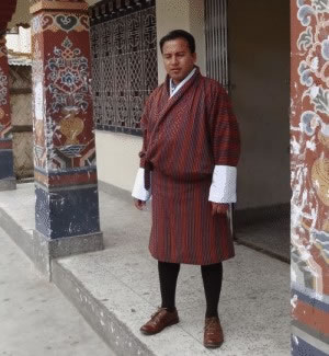 男性の民族衣装 ゴ